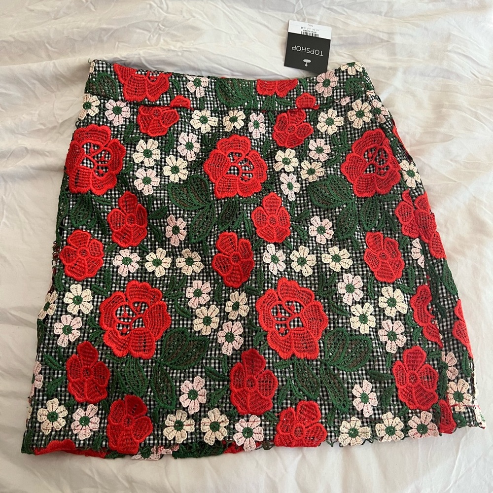 Top Shop floral mini skirt